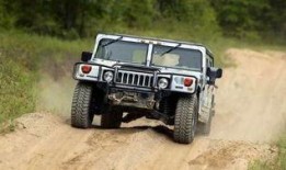 吉林越野车爆料视频真实,惊现神秘车队，揭秘越野极限挑战背后的真相